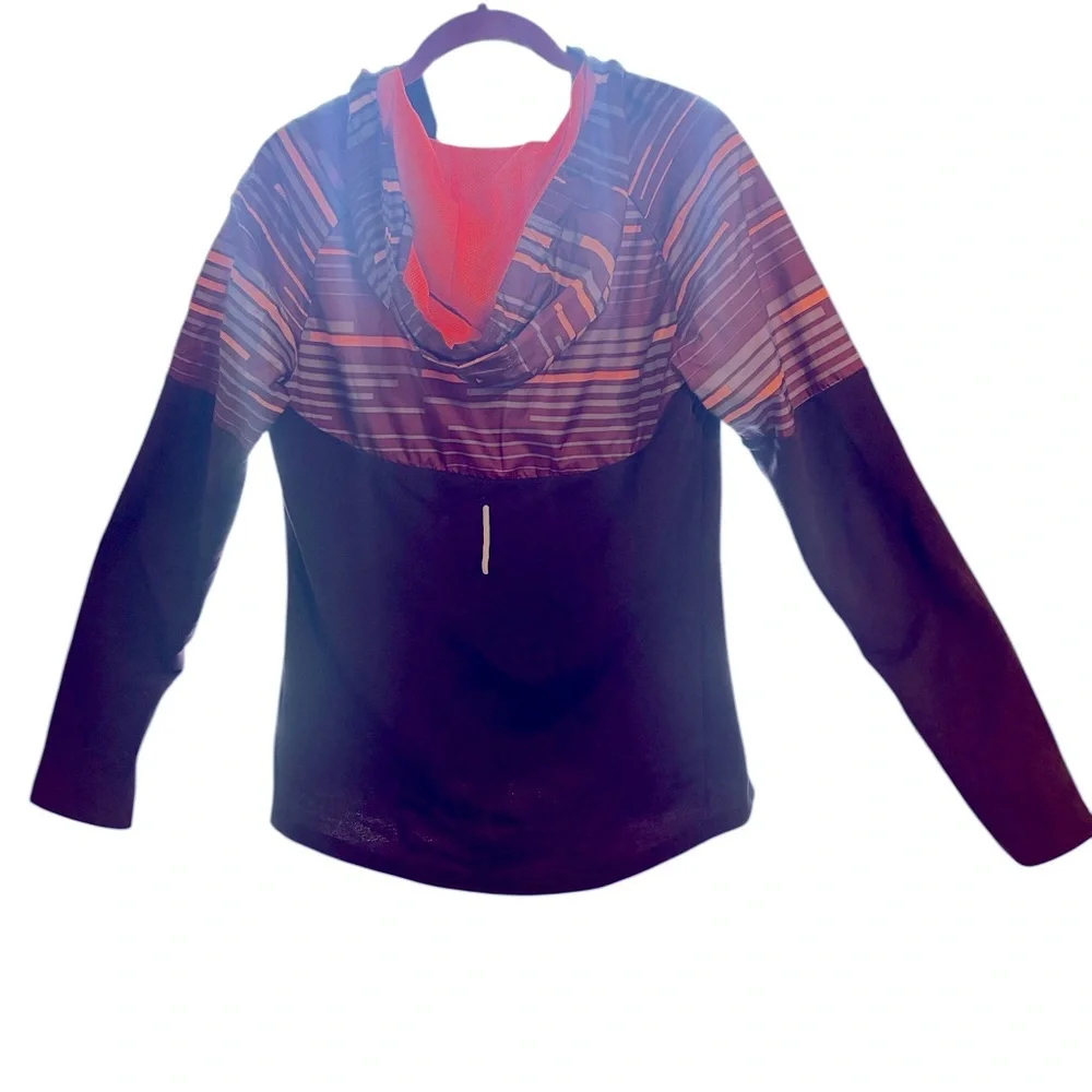 Nike Dri-FIT Orange and Burgundy Jacket Size M